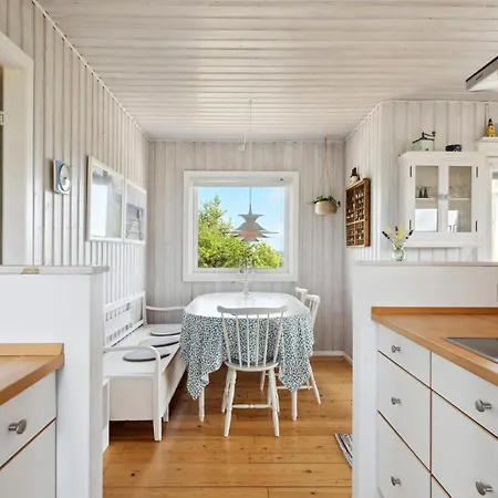 Beautiful In With Kitchen Feriehus *
