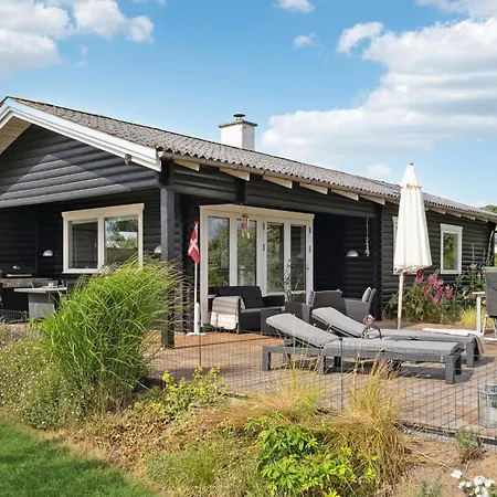 Hébergement de vacances Beautiful In With Kitchen Fåborg